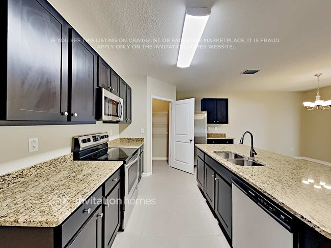 Photo - 5473 Magdalene Wy