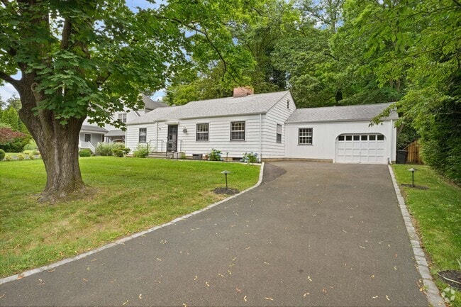 Building Photo - 35 Skylark Rd Rental