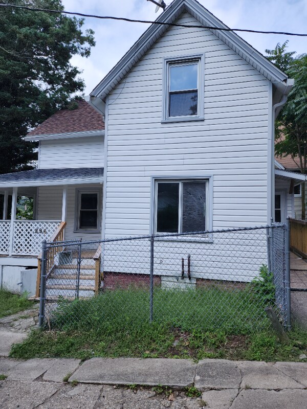 Photo - 296 laurel Hl