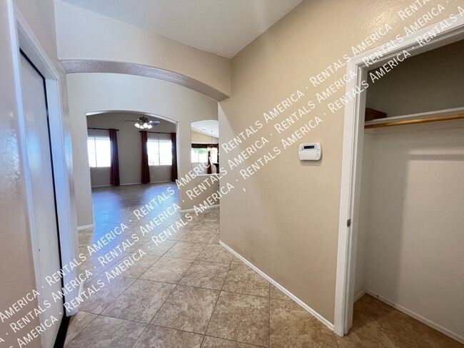 Photo - 1536 E Fontana Dr