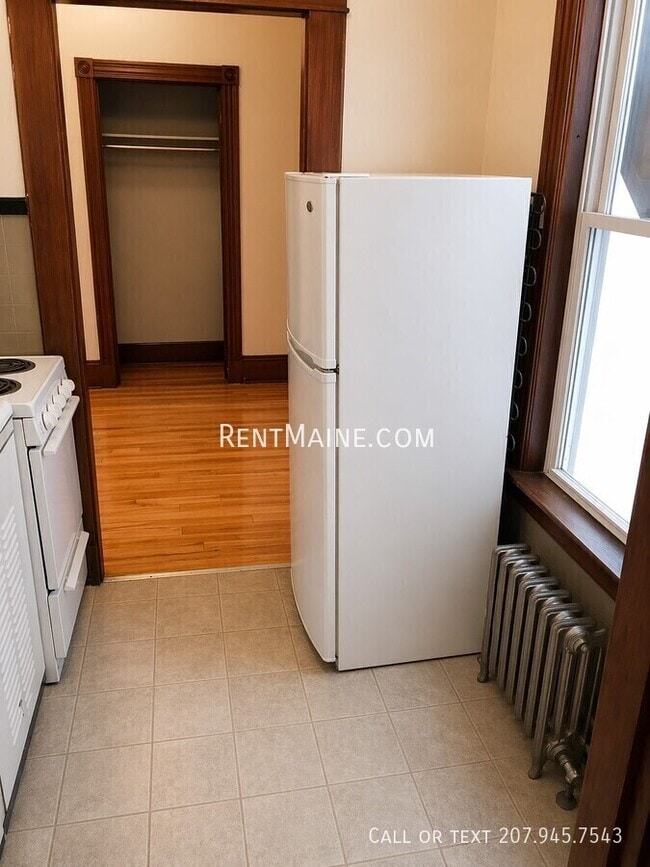 Photo - 9 Catell St Unit 3