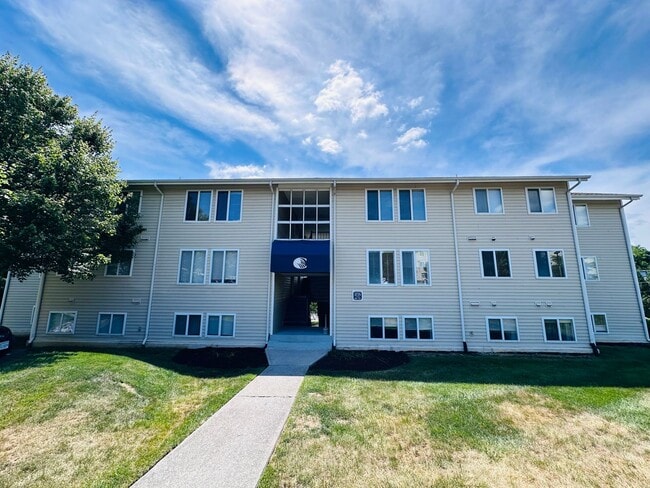 Building Photo - 1775 Liberty Ln Unit #66
