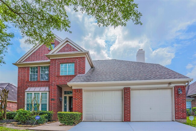 Building Photo - 3418 Shadowfern Dr