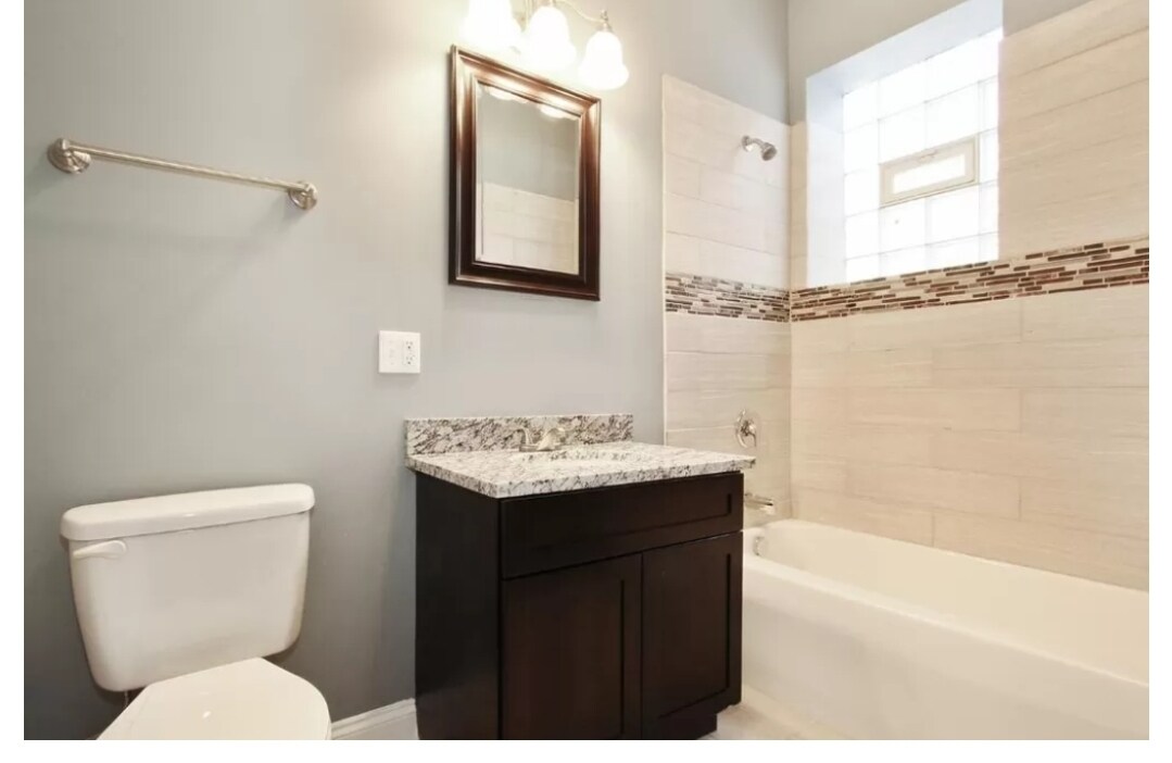 Photo - 6940 S King Dr Unidad 2S