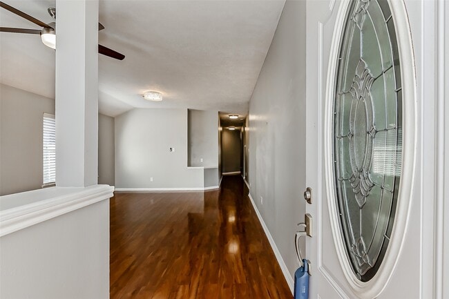 Photo - 22702 Rangeview Dr