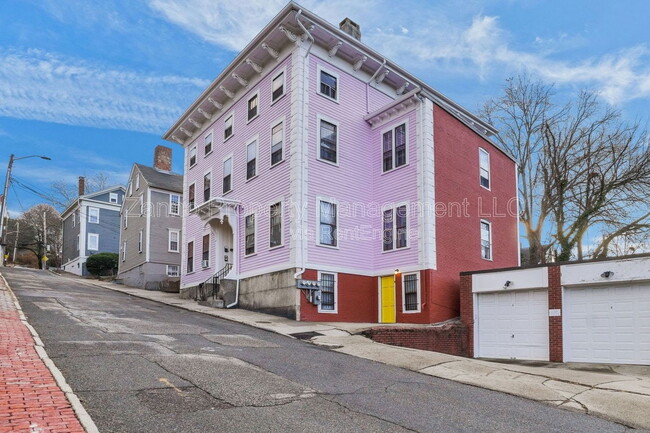 Photo - 35 Bowen St Unit 3