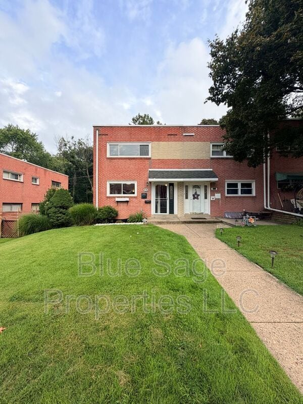 Building Photo - 2118 Valleyview Dr