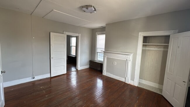 Photo - 705 Franklin St