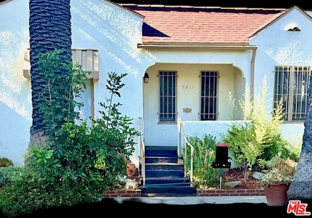 Photo - 8415 Rosewood Ave Casa