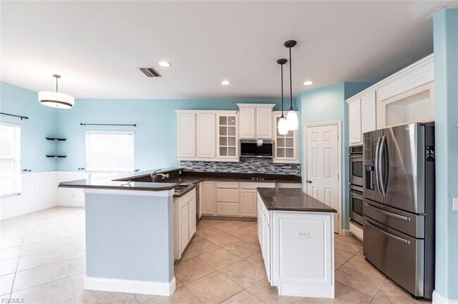 Photo - 2201 Cape Heather Cir