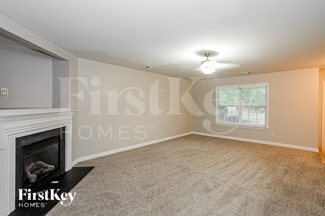 Photo - 2922 Blueberry Dr