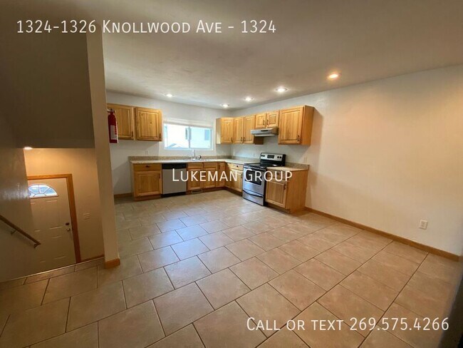 Photo - 1324-1326 Knollwood Ave-1324 Unit 1324