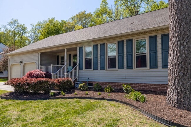 Photo - Beautiful single story ranch for rent in Chesapeake!