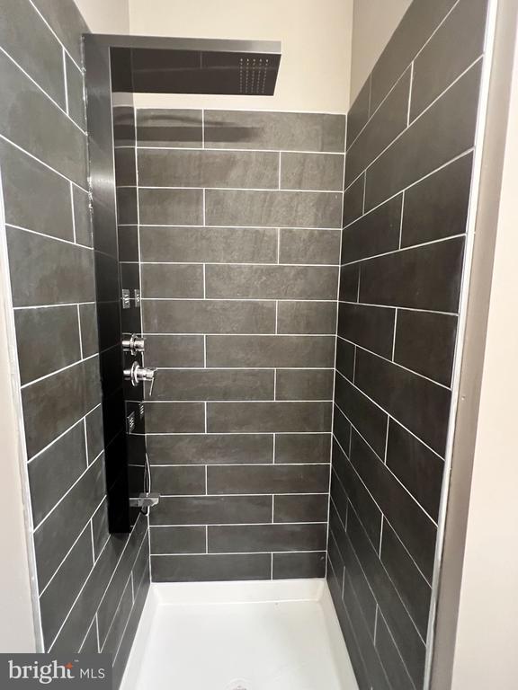 Photo - 1629 W Diamond St