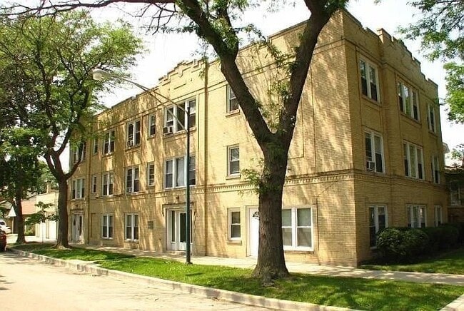 Building Photo - 6010 W Seminole St Unit G