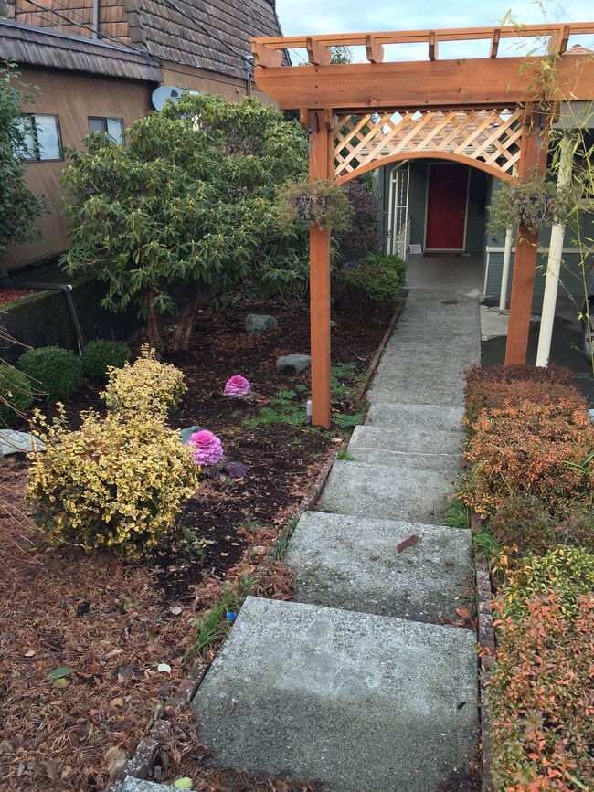 Photo - 5728 S Ryan St