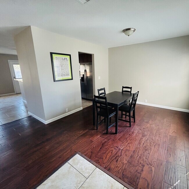 Photo - 718 Pine Lodge Dr