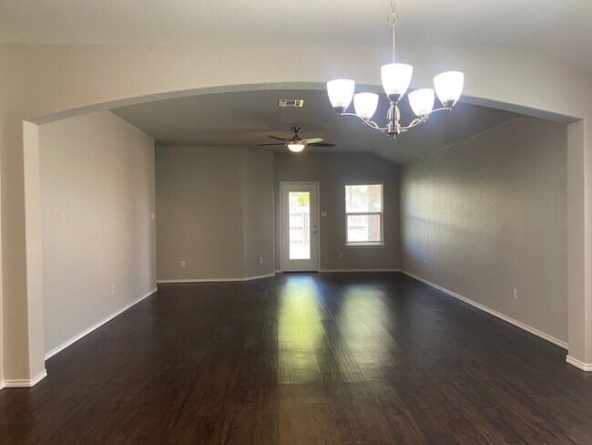 Photo - 3 BEDROOM ACADEMY ISD