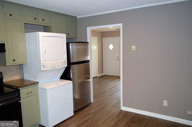 Photo - 8859 E Main St