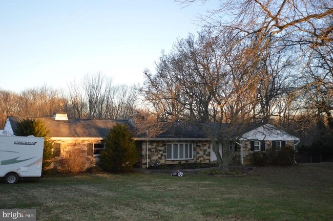Photo - 373 Cheyney Rd House
