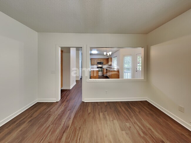 Photo - 5802 Swanston Dr