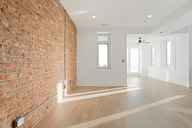 Photo - 7729 N Eastlake Terrace Unit GE