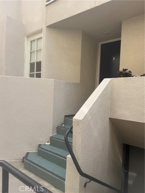 Photo - 278 S Oak Knoll Ave Unidad 3