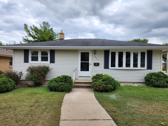 Photo - 4021 Harding Rd