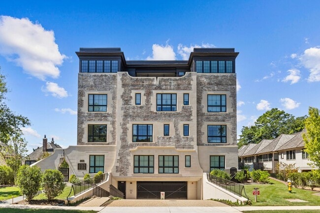 Building Photo - Rare opportunity to lease a luxury residence in The Nolen on Queens Road