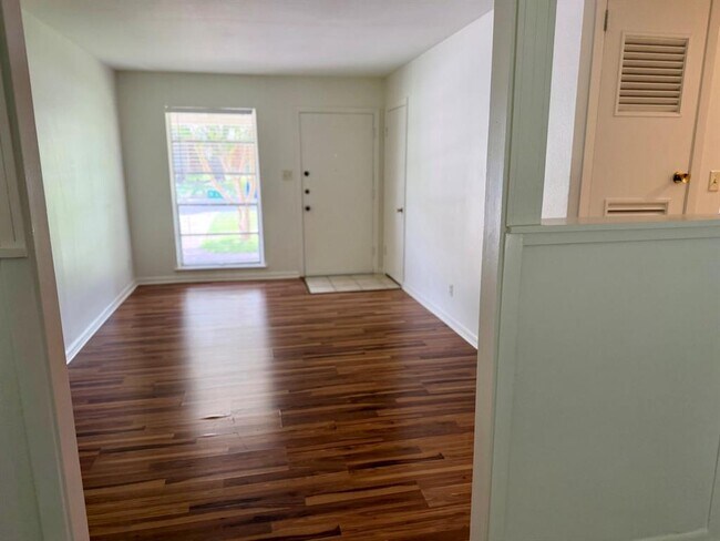 Photo - 5510 Delwood Dr