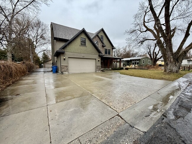 Photo - 6819 S Greenfield Way