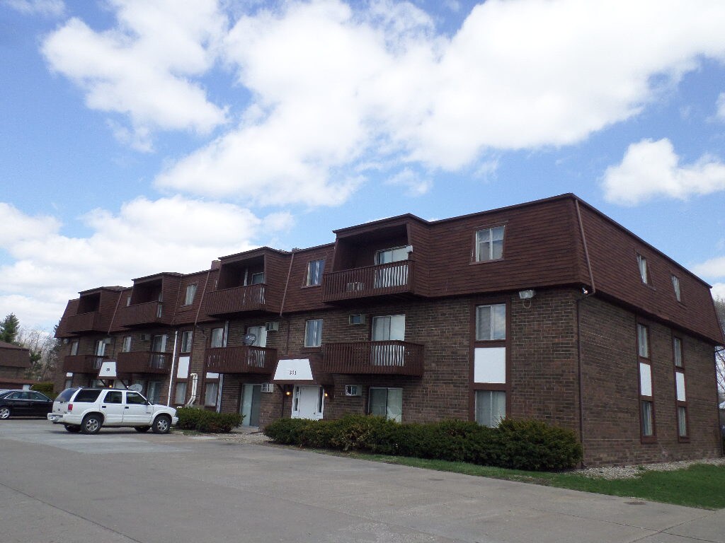 Photo - 203 Charleston Blvd Apartments
