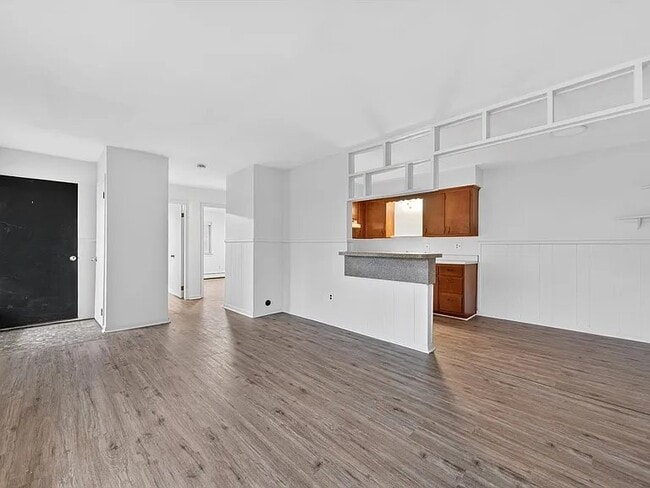 Photo - 151 E McHattie St Unit 6