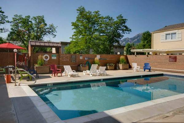 Photo - 3009 Madison Ave