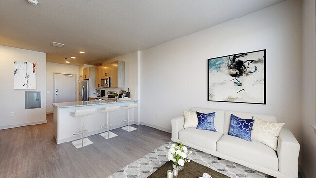 1/1, 660sf
