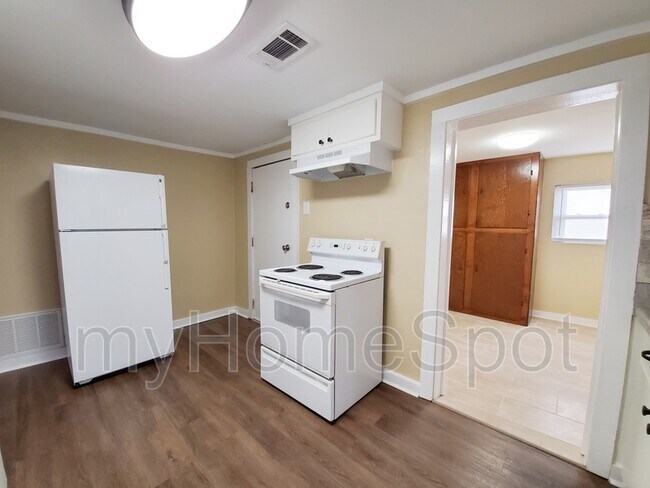 Photo - 8407 Whitmire Dr