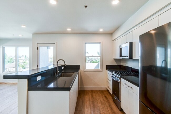 Photo - Now Leasing at The Gardens on Bancroft – W... Unit 3944-301