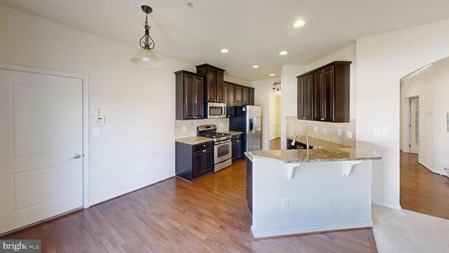 Photo - 14303 Devinger Pl