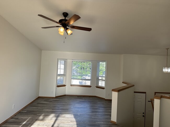 Photo - 2565 N Stagecoach Dr
