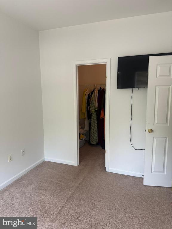 Photo - 8469 Silverdale Rd