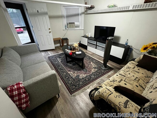Photo - 1589 Beacon St Apartment Unit A
