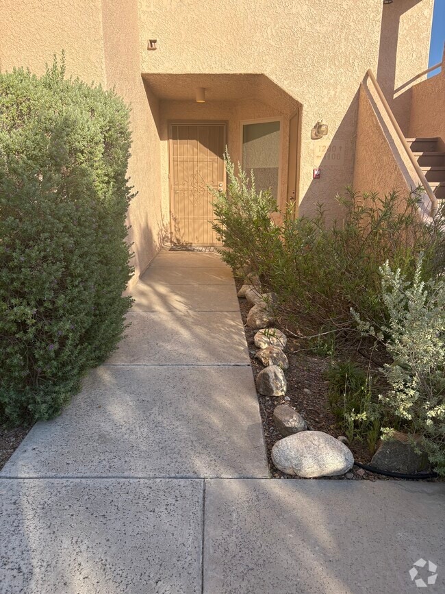 Building Photo - 5675 N Camino Esplendora Unit 1100 Rental