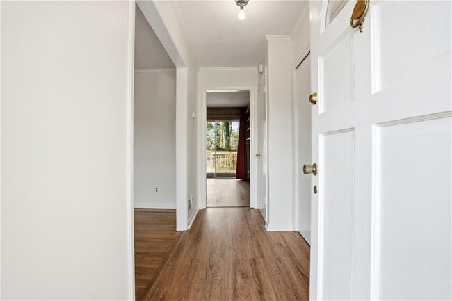 Photo - 4165 Williamsburg Dr