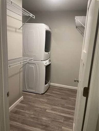 Photo - 210 2nd St SE