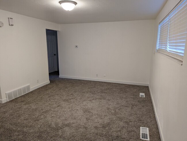Photo - 2 bed 1 bath apartment Unit 1