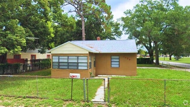 Building Photo - 1025 Mack Ave Rental