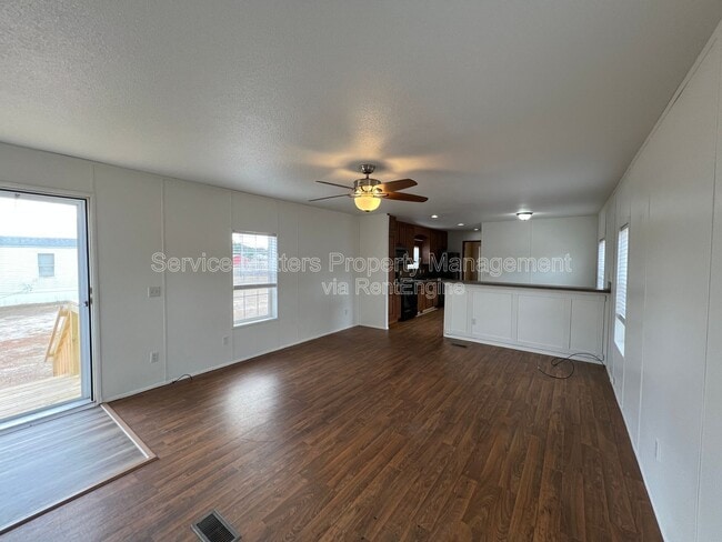 Photo - 4831 Douglas Dr