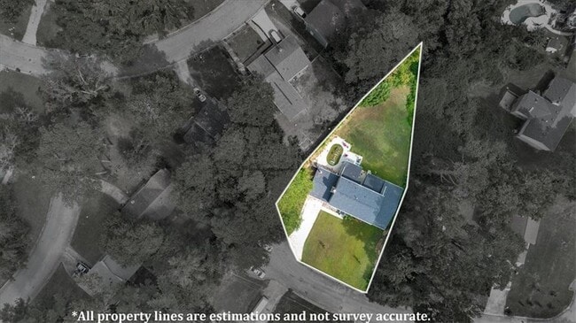 Photo - 661 Bantry Ln