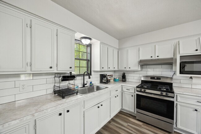 Photo - 10 Boat Launch Rd