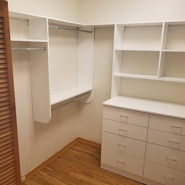 Photo - 2132 N Winchester Ave